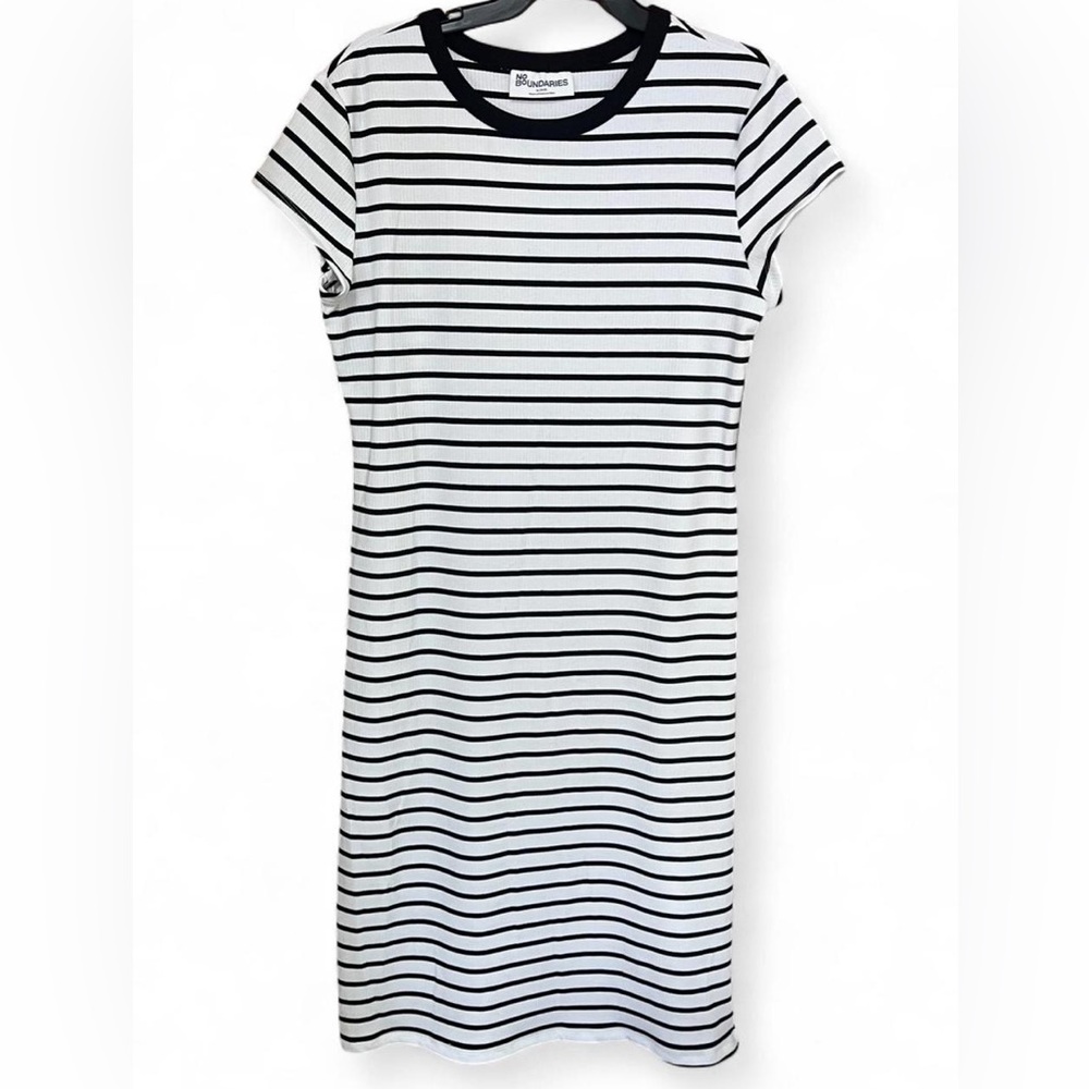 NWT No Boundaries White and Black Striped Dress with Left Side Slit Size XL